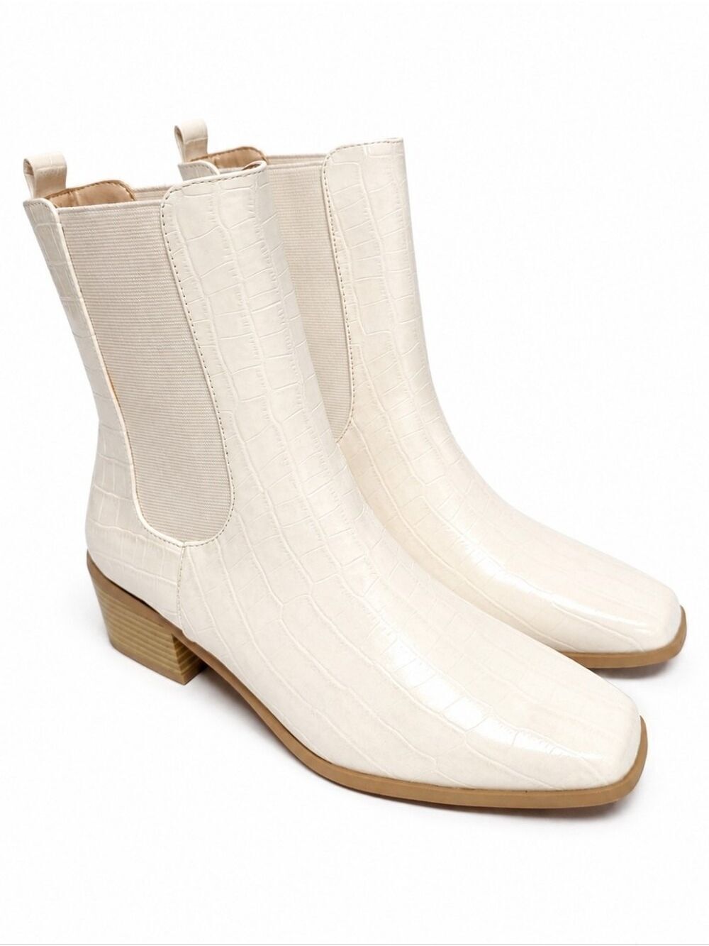 Lulus Jaylia ankle boots in Almond Croc, women’s size 8 New In Box *Small Flaw*